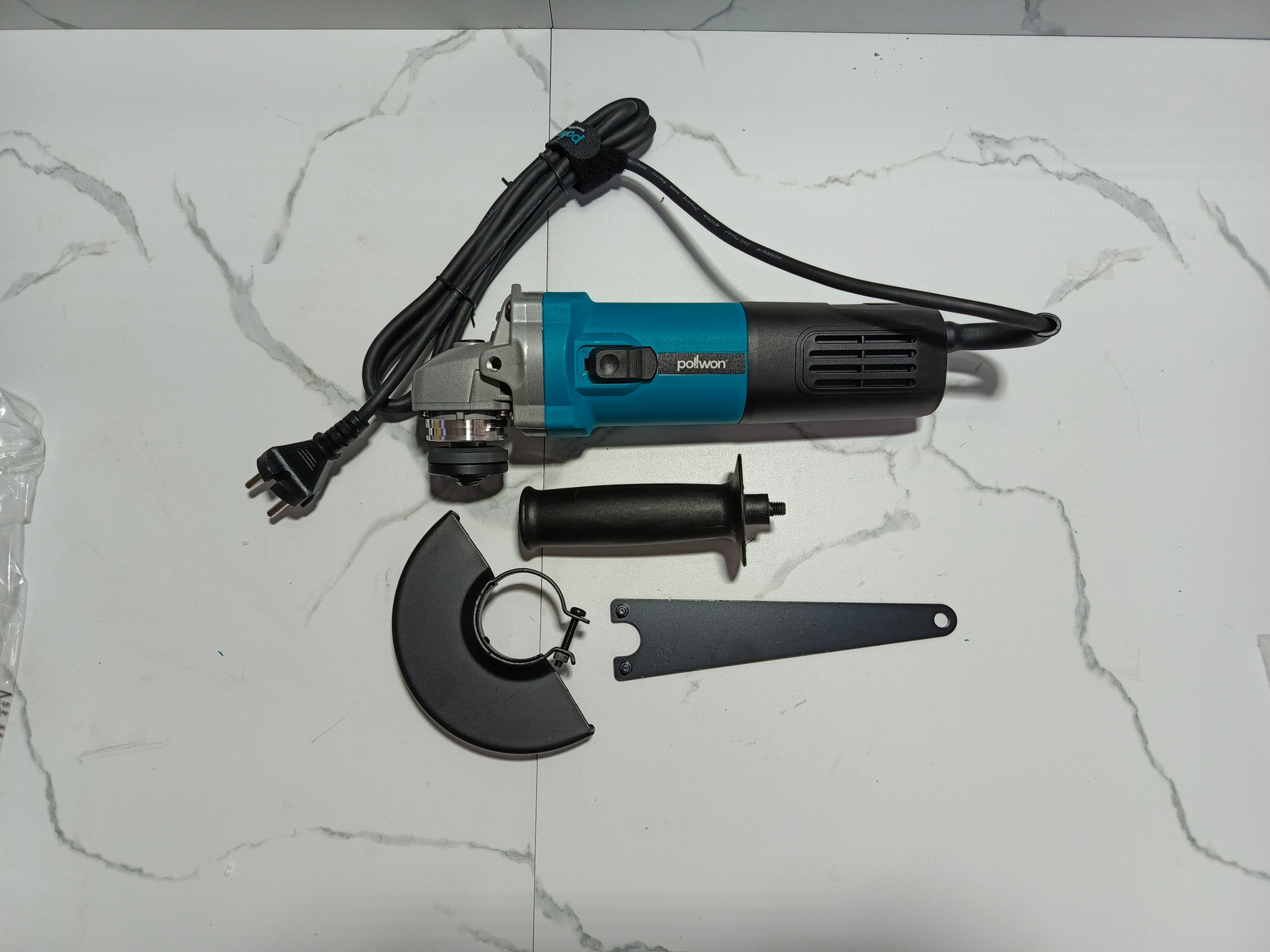 Угловая шлифовальная машина (Болгарка)